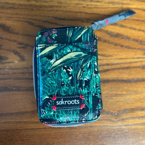 Sakroots Smartphone Wallet - Picture 1 of 5